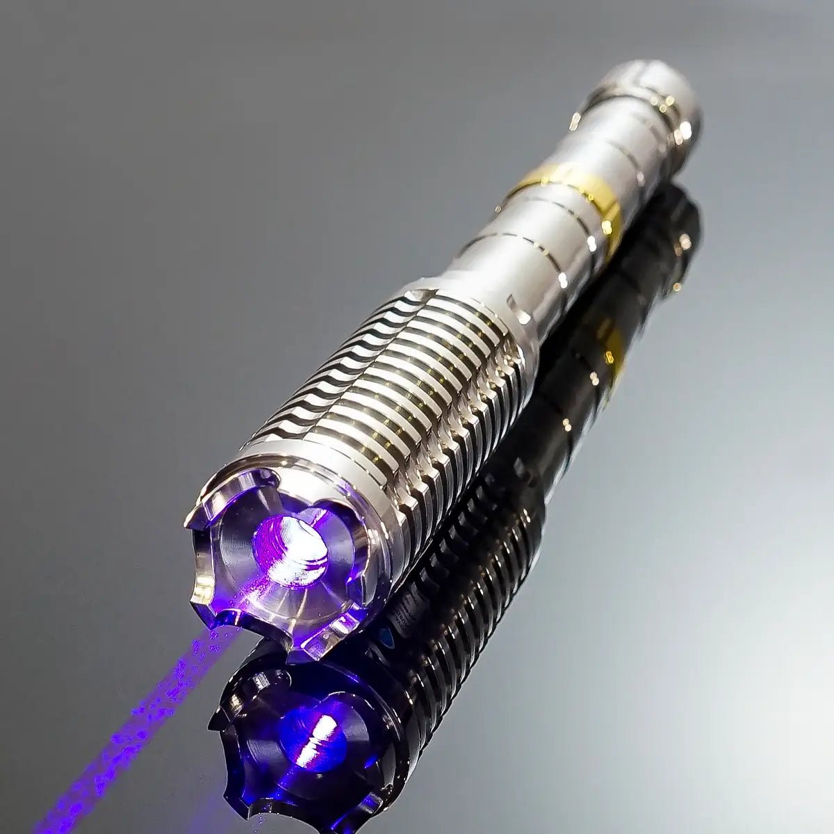 RS - A003 Iron Made Burning Laser Pointer - RYNEXS